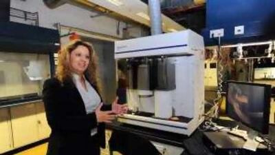 Professor Nesrin Ozalp explains her group's method of producting cheap hydrogen from natural gas.