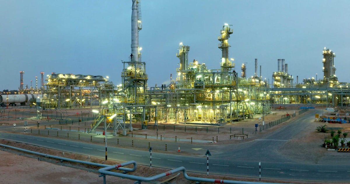 Adnoc Gas signs 10-year LNG supply agreement with India’s Hindustan ...
