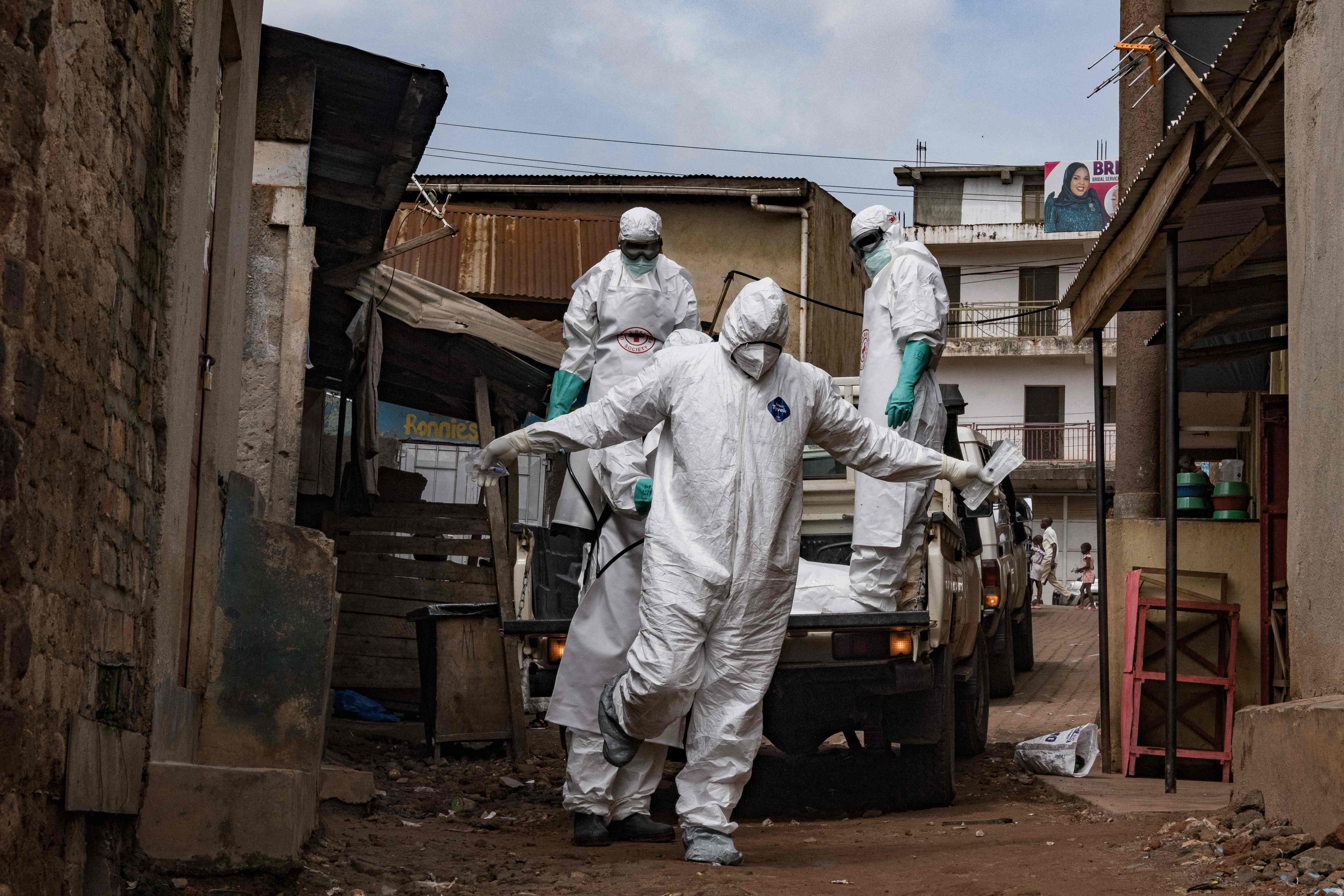 UAE allocates $10 million for Ebola containment efforts and eases Uganda travel ban