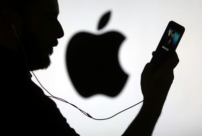 Apple Music is trying to cash in and attract subscribers as rival Spotify gets embroiled in controversies. Bloomberg