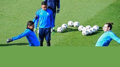 Real Madrid’s Gareth Bale (R), Casemiro (L) and goalkeeper Keylor Navas take part in a training session on March 7 on the eve of their Uefa Champions League match against Roma. JAVIER SORIANO / AFP