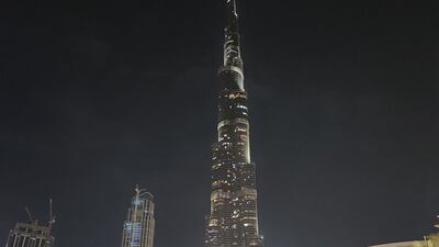 A view of the Burj Khalifa from outside The Dubai Mall, captured on the Samsung Galaxy Z Fold4.