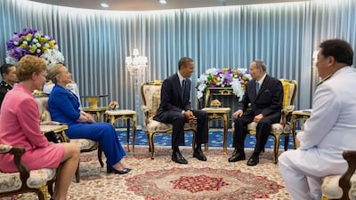 US president Barack Obama, centre, secretary of state Hillary Rodham Clinton, second left, meeting with King Bhumibol Adulyadej, second right, at Siriraj Hospital in Bangkok on November 18, 2012. Pete Souza, The White House/AFP
