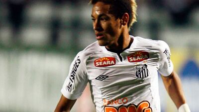 Neymar has signed a new contract with his Brazilian club, Santos, meaning a switch to Europe will have to wait.