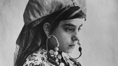Jean Besancenot, a young Jewish woman in Tafilalet costume, Erfoud (Morocco), 1934-1939. Photo: Institut du Monde Arabe