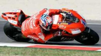 Casey Stoner will start from pole position for today's San Marino MotoGP race in Misano.
