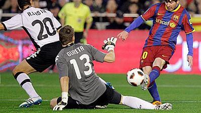 Lionel Messi, right, missed a host of chances before scoring Barca's winner in the 77th minute.