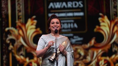 Rani Mukerji with her IIFA Award for Best Actor in a Leading Role (female) for her role in Mrs Chatterjee vs Norway