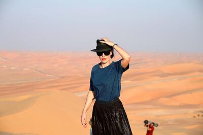 Sarah Morris on location in the Liwa Desert. Courtesy Wendy Bowman