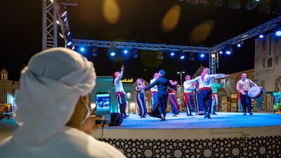Cultural performances are held numerous times each evening.