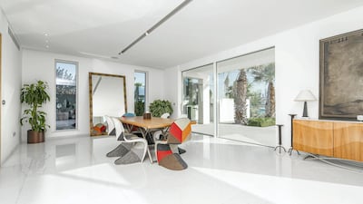 The open-plan lounge diner