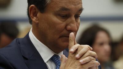United Airlines' chief Oscar Munoz has been harshly criticised at a hearing over the forcible removal of a passenger last month. Pablo Martinez Monsivais / AP
