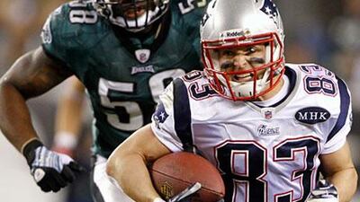 Wes Welker, the New England Patriots' wide receiver, has 93 catches for 1,253 yards with the season only two-thirds complete.