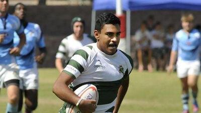Jumeirah College's Matthew Travers, centre, impressed during the Dubai College 10s tournament in the Under18 group.