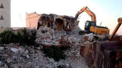 Libyan Islamist hardliners bulldozed the mausoleum of Al-Shaab Al-Dahman near the centre of Tripoli on Saturday.