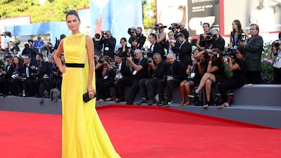 2016: Anna Safroncik in Alberta Ferretti