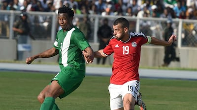 Egypt’s forward Abdallah El-Said (R) vies with Nigeria’s midfielder Efe Ambrose during the African Cup of Nations qualification match between Egypt and Nigeria, on March 25, 2016, in Kaduna. AFP / PIUS UTOMI