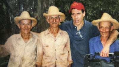 Jon Alpert and the Borrego brothers in 1990, one of his enduring friendships celebrated on film Netflix. Nagamitsu Endo / Netflix