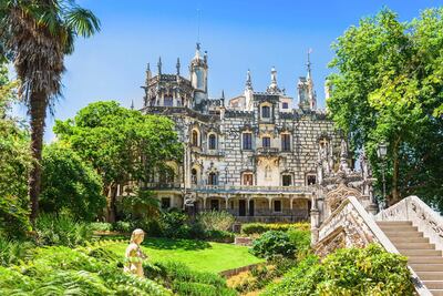 KWHFA2 The Regaleira Palace (Quinta da Regaleira), Sintra, Portugal. Andrey Khrobostov / Alamy Stock Photo