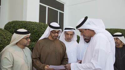 Sheikh Mohammed bin Zayed, Crown Prince of Abu Dhabi and Deputy Supreme Commander of the Armed Forces, speaks with members of the Food Security Centre – Abu Dhabi, during a Sea Palace barza. Mohammed Al Hammadi / Crown Prince Court – Abu Dhabi