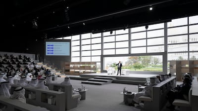 Salim Ismail delivers the lecture on technology and business at Majlis Mohamed bin Zayed.