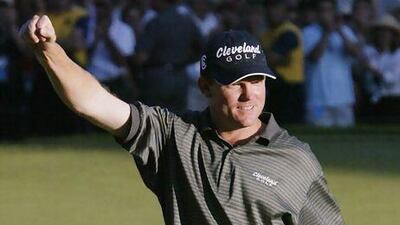 ROCHESTER, NEW YORK - AUGUST 17: Shaun Micheel of the USA celebrates during the final round of the 85th PGA Championship at Oak Hill Country Club on August 17, 2003 in Rochester, New York. (Photo by Craig Jones/Getty Images)