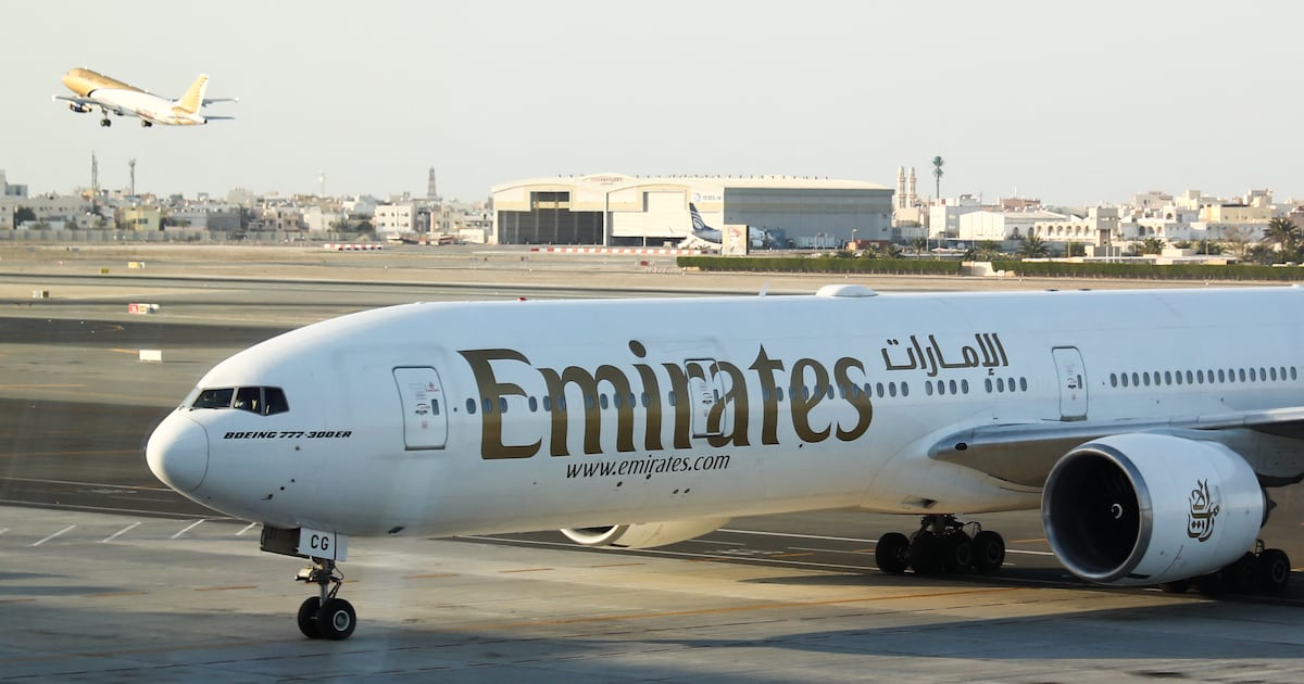 Emirates Flights to Bahrain and Kuwait Remain Halted While Etihad and Qatar Airways Reopen Services Emirates Flights to Bahrain and Kuwait Remain Halted While Etihad and Qatar Airways Reopen Services
