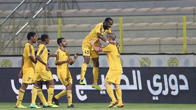 Al Wasl celebrate during an Arabian Gulf League match against Al Dhafra at Al Wasl Stadium. Ashraf Umrah / Al Ittihad