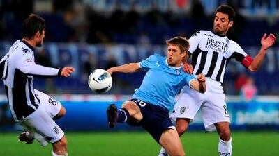 Lazio’s Emiliano Alfaro, centre, is on the radar of Al Wasl’s new manager Bruno Metsu.