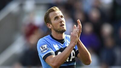 Tottenham's Harry Kane applauds fans. (Reuters/Dylan Martinez)