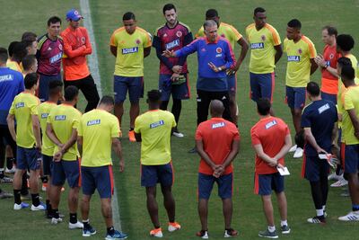 Carlos Queiroz leads a training session with the Colombia squad. AP Photo