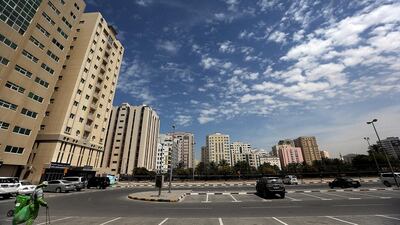Sharjah, Al Qasimiah apartments: Q1 2015 no change. Q1 2014-Q1 2015 up 17%. Studio: Dh22-28,000. 1BR: Dh35-40,000. 2BR: Dh40-50,000. 3BR: Dh46-70,000. Satish Kumar / The National