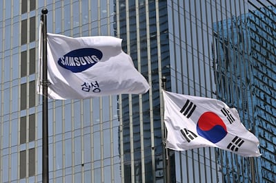 Samsung expects to boost its first-quarter sales through an early distribution of the latest S23 series phones. AFP