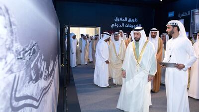 Sheikh Hamdan bin Zayed, the Ruler's Representative in Al Dhafra Region opened the new road in the presence of Sheikh Theyab bin Mohammed bin Zayed, Chairman of the Department of Transport.