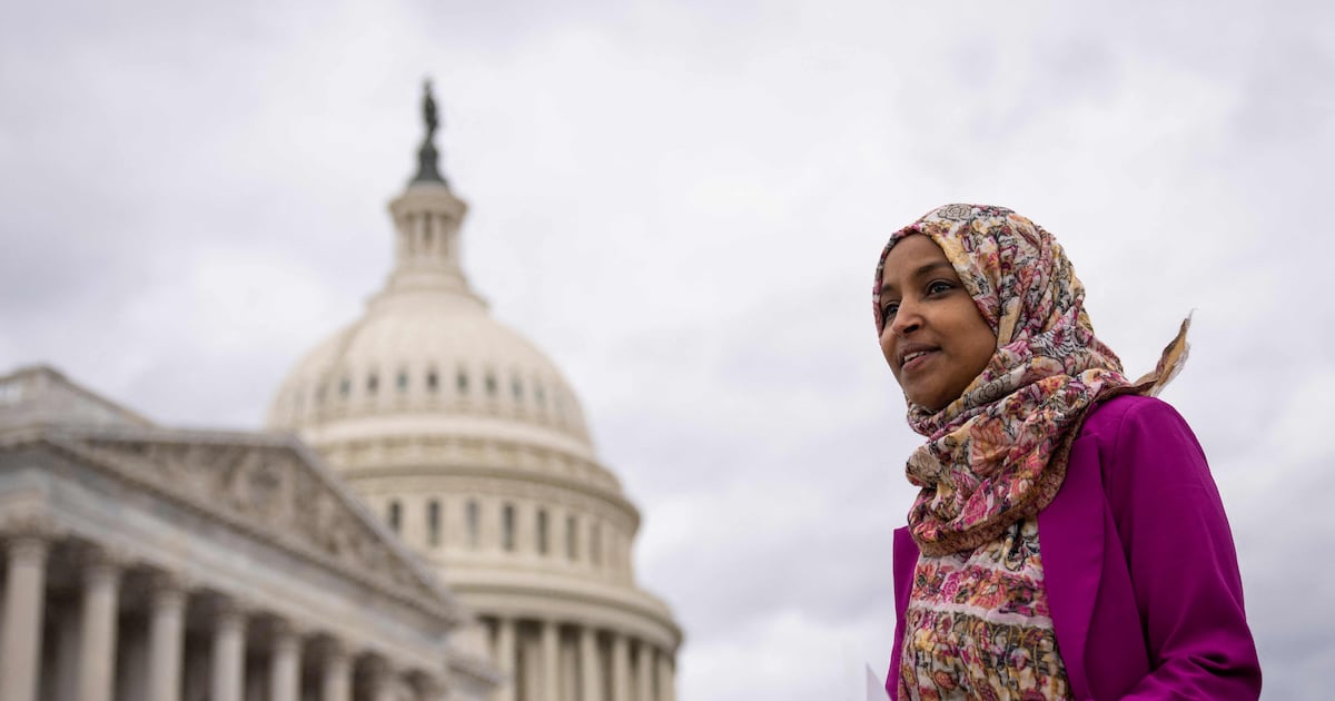Ilhan Omar sieht sich Forderungen nach Entzug ihrer US-Staatsbürgerschaft ...