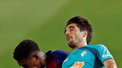 20) Junior Firpo. EPA