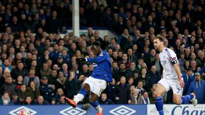 Romelu Lukaku of Everton scores his team’s second goal during the FA Cup sixth round match between Everton and Chelsea at Goodison Park on March 12, 2016 in Liverpool, England. (Photo by Chris Brunskill/Getty Images)