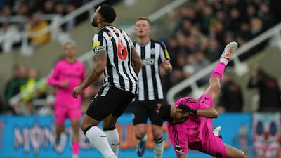 Got away with an elbow on Jimenez in the prelude to the red card. Otherwise untroubled by 10-man Fulham. AFP