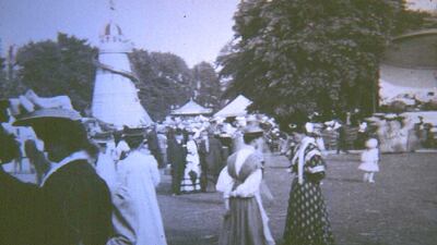 A fete at the zoo in 1905.