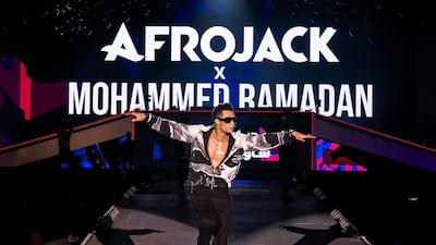 Afrojack teamed up with Egyptian singer Mohamed Ramadan for a medley of the latter's hits