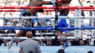 Martin Bakole lands a right to the head of Jared Anderson. Getty Images