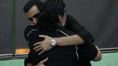 Tariq Al-Sharabi gives his condolences to Maradona after the death of his mother.