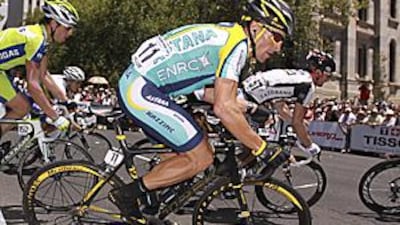 Lance Armstrong has been reassured that he can race at the highest level after his comeback in Australia.