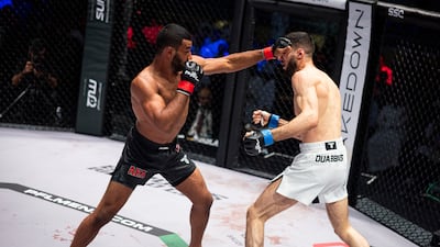 Mohammad Al Aqraa attacks Youcef Ouabbas.