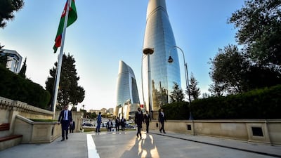 Sheikh Abdullah visits Azerbaijan’s honourary tombs and the martyr’s cemetrary. Wam