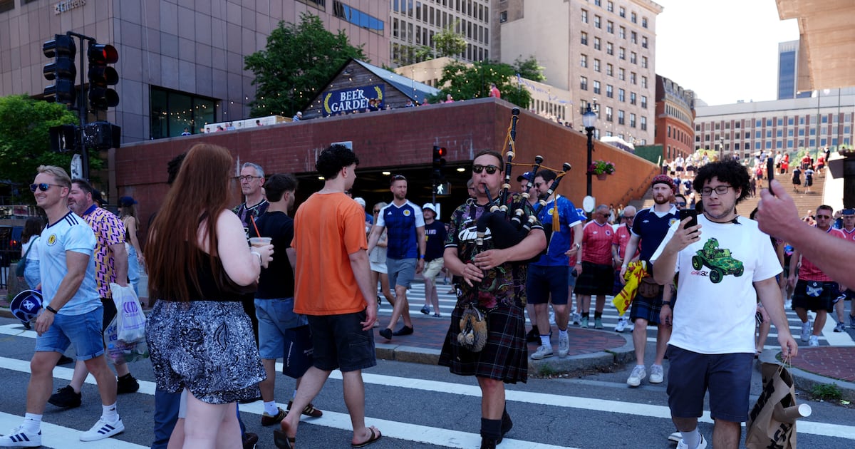 From bagpipes to dabke: The cultural side of the World Cup