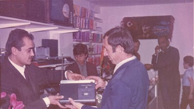 Muammer Uzelli, the founder of Uzelli Kaset, at the company shop in Frankfurt in 1971. Courtesy Muammer Uzelli.