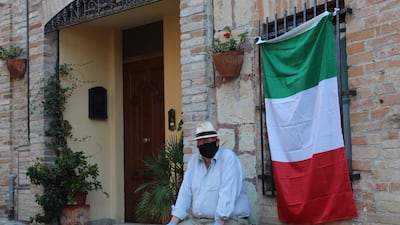 American Mark Hinshaw in his new home Santa Vittoria in Matenano, Italy. Credit: Savina Bertollini