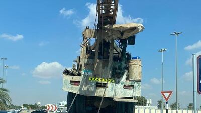 Motorists have been warned not to break rules regarding towing vehicles. Abu Dhabi Police.