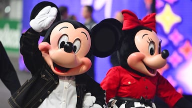 OpenAI's Sora 2, which received criticism amid allegations of copyright infringement, has reached a deal with Disney.